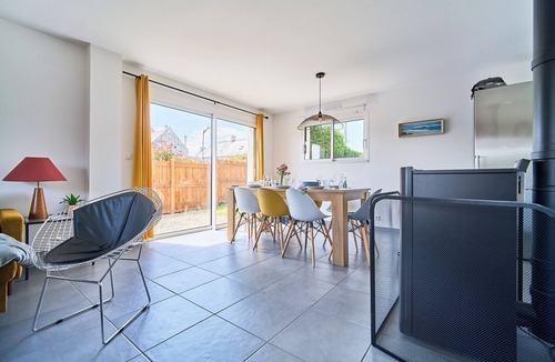 Lancieux House | Charming modern house just steps from the sea!