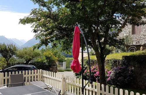 Ouzous House | Charming Mountain Retreat – Renovated Shepherd’s House, Hiking & Ski Nearby