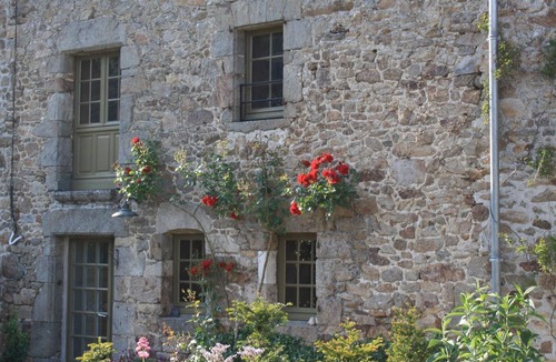 Plouer-sur-Rance Cottage | Charming recently renovated cottage in the heart of the countryside