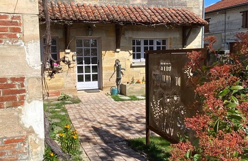 Contrisson Cottage | Charming Renovated Farmhouse with Garden, Terrace, and Near Lake Der for 6 Guests