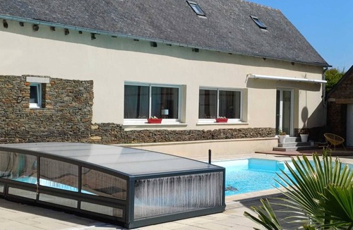 Evran House | Charming, renovated vacation rental with a pool, between Dinan and Saint-Malo