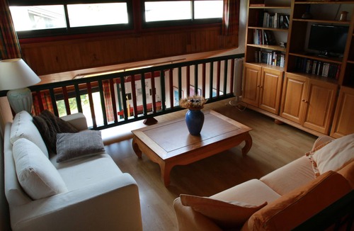 Aste-Beon Condo | Charming rustic house with small garden near the Gave d'Ossau. Ideal for families.