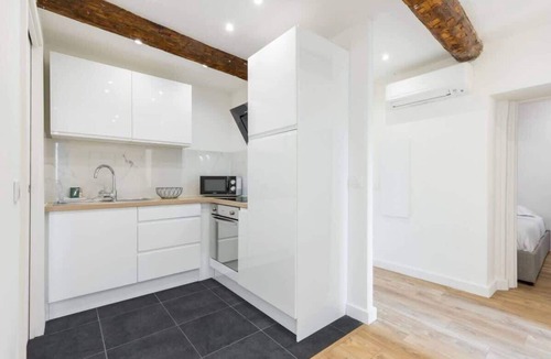 Riquier Apartment | Charming small one-bedroom apartment in the old town