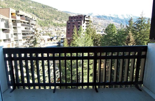 La Salle-les-Alpes Apartment | Charming Studio for 4 in Serre Chevalier, Close to Slopes & Shops