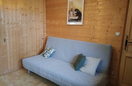 Jougne Apartment | Charming studio in a detached house with independent entrance