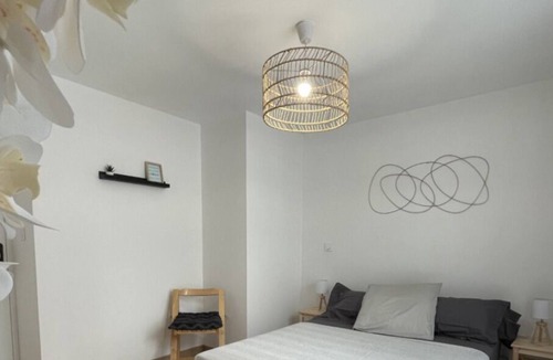 Argeles Gazost Apartment | Charming T2, private parking, garden