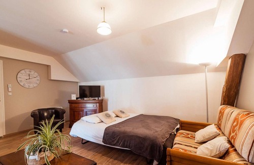 Bucheres Apartment | Charming T3 + garden + parking + common space