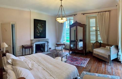 Flagy Bed & Breakfast | Chateau de Bellefontaine