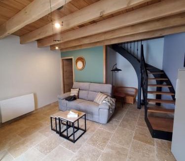 Humes House | Chez Émile la suite, maison 2 chambres à la campagne