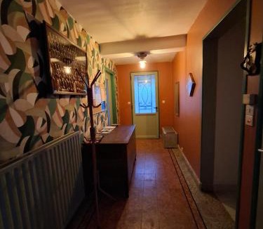 Larzicourt House | chez cadet