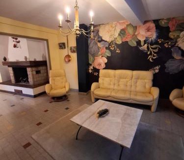 Larzicourt House | chez cadet