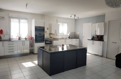 Sassay House | Chez'Elles residential house