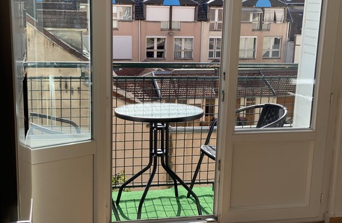 Troyes Apartment | Chez Julien,lumineux-accueillant-spasieux