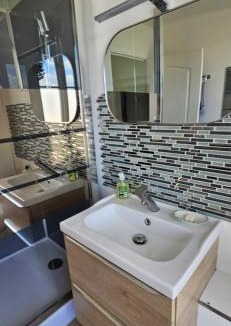 Larzicourt House | Chez Mary