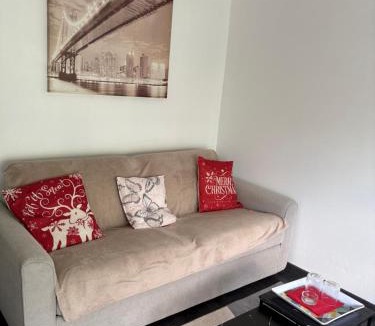 Haussonville-Blandan-Mon Desert-Saurupt Apartment | Chez NEZIRI Petit STUDIO COSY proche centre ville
