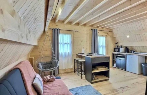 Pontacq Cabin | Chic, cozy 35m² tepee with swimming pool in Pontacq near Lourdes.