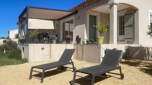 Aramon Villa | CLOS DES ROMPUDES