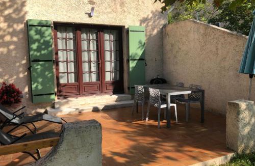 Le Puyricard House | Clos Saint Antoine - Grand T2, terrasse, piscine, terrain de pétanque