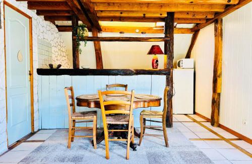 Sainte-Maure Apartment | Cocon Champêtre - WiFi & Climatisation