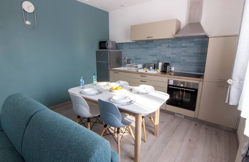 Chalons-en-Champagne Apartment | Cocon d'Hiver - Wifi - Free parking - 3 stars - GoodMarning