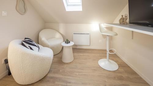 Old Town Apartment | Cocon de la Tour - Chambre 1 - Hypercentre