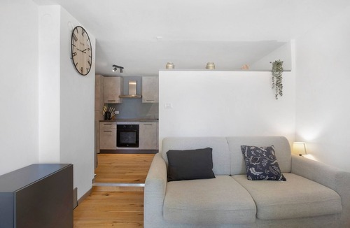 Gressan Apartment | 'Coin Vert' Apartment with Mountain Views, Shared Garden and Wi-Fi