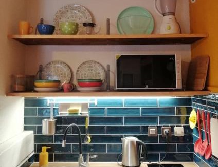 Esquieze-Sere Apartment | Colorful Appartement near Luz-Saint-Sauveur