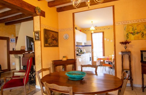 Le Change Cottage | Comfortable house near Périgueux with fireplace, garden, pets allowed
