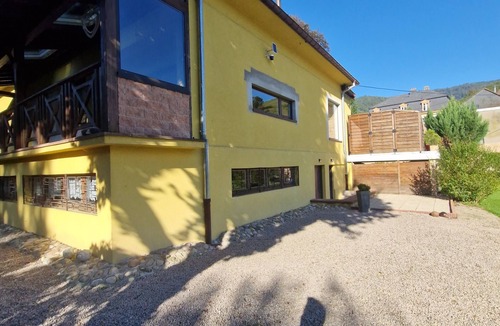 Saint-Philippe Apartment | COMFORTABLE ROOM WITH INDEPENDENT ENTRANCE