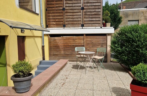 Saint-Philippe Apartment | COMFORTABLE ROOM WITH INDEPENDENT ENTRANCE
