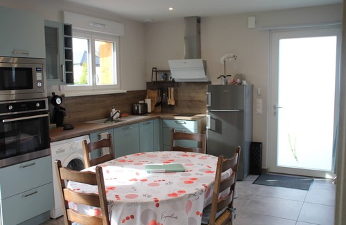 Kerprich-aux-Bois House | Comfortable 44 M2 house, 3* Gîte de France, 100 m from stock pond.