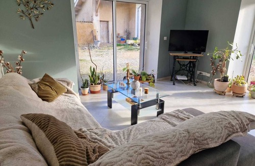 Sauvigny House | Comfortable country house