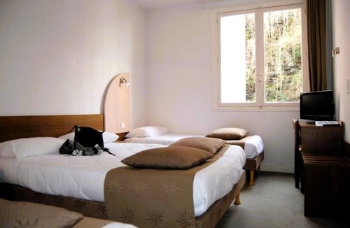 Lourdes Hotel | Comfortable Stay Rooms & Convenient Parking