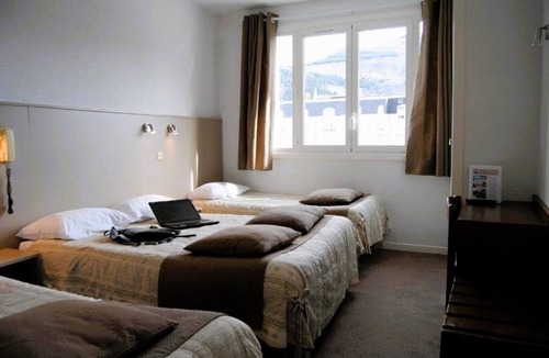 Lourdes Hotel | Comfortable Stay Rooms & Convenient Parking