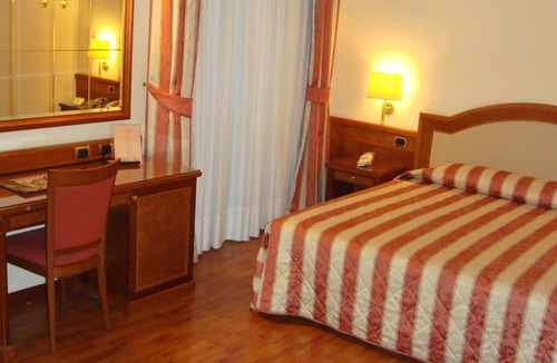 Domodossola Hotel | Corona