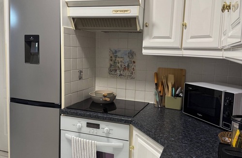 Chalons-en-Champagne Apartment | Cosy apartment in the heart of downtown - 2 bedrooms, ideal for families and professionals