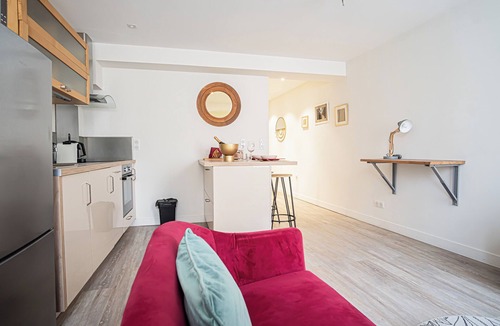 Hincmar Apartment | Cosy Apartment City Center Cathedral