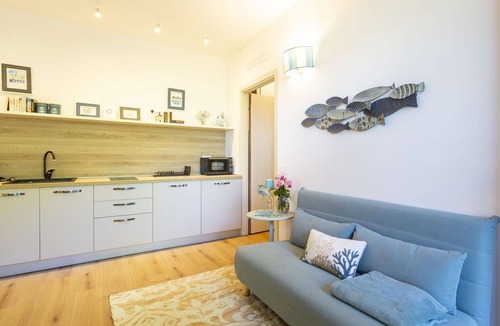 Belgirate Apartment | Cosy apartment for 3 guests with WIFI, TV and terrace