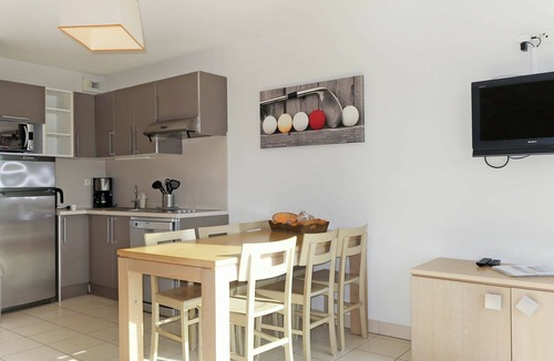 Sables-d'Or-les-Pins Apartment | Cosy apartment for 6 guests with pool, WIFI, TV, terrace and pets allowed