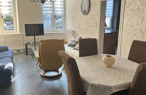 Lorquin Apartment | Cosy apartment in Lorquin (3 separate bedrooms)