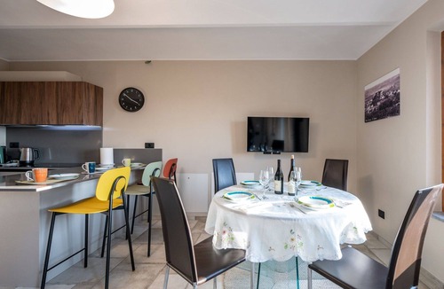 Rocca D'Arazzo Apartment | Cosy apartment for 4 people with WIFI, A/C, TV and terrace