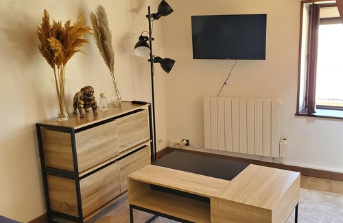 Epinal Apartment | Cosy, bright apartment - Epinal town center