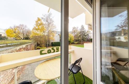 Reims City Centre Apartment | Cosy Cathedral (Parking ,Wifi)