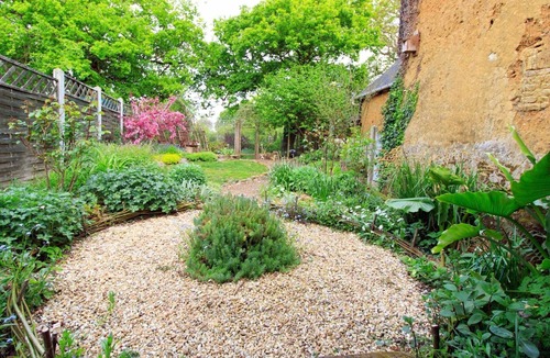 Saint-Maden Cottage | Cosy country cottage for two in peaceful French countryside.