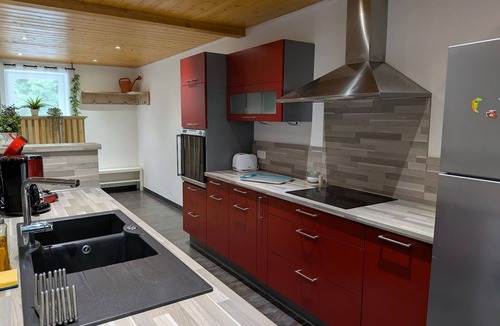 Le Saulcy Cottage | Cosy Retreat Near Saint-Dié - Hiking, Skiing, and Historic Sites Nearby