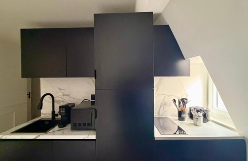 Thonon-les-Bains Apartment | Cosy studio - Hypercentre - Renovated - Calm and chic