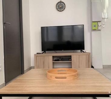 Sens Apartment | Cosy T1 Cathédrale hyper centre 4 pers by ORELYZEN