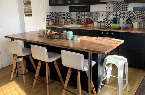 Aubagne House | Cosy town house, 2 bedrooms, sleeps 6 - Outsideeur 150 m² - Parking