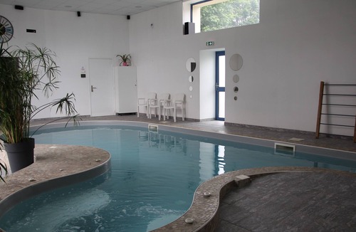 Le Thour Cottage | Cottage 4 people, indoor pool, sauna and hammam