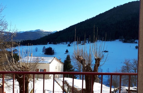 Comus House | cottage Barry of Espine in a small village 1200m altitude mountain